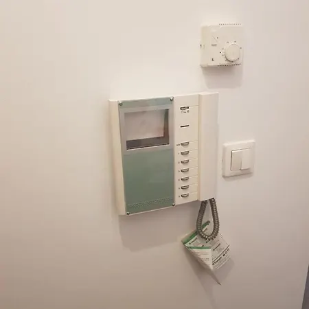 Magenta Ruby #dterra Apartments# Free Private Parking!! *