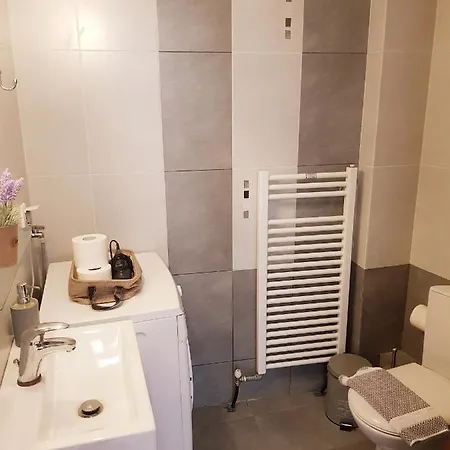 Magenta Ruby #dterra Apartments# Free Private Parking!! * Saloniki