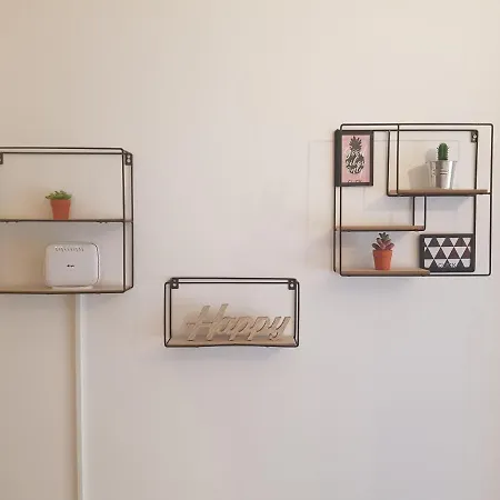 Magenta Ruby #dterra Apartments# Free Private Parking!! *