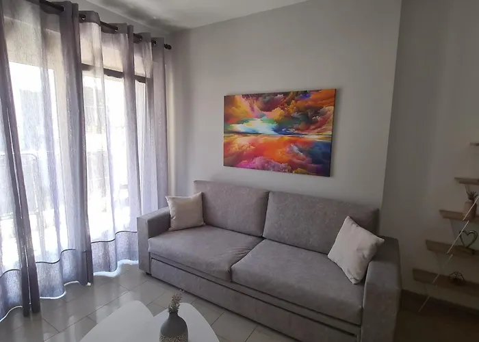 MAGENTA RUBY #DTerra Apartments# FREE PRIVATE PARKING!! Apartamento Tesalónica