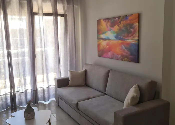 MAGENTA RUBY #DTerra Apartments# FREE PRIVATE PARKING!! Tesalónica